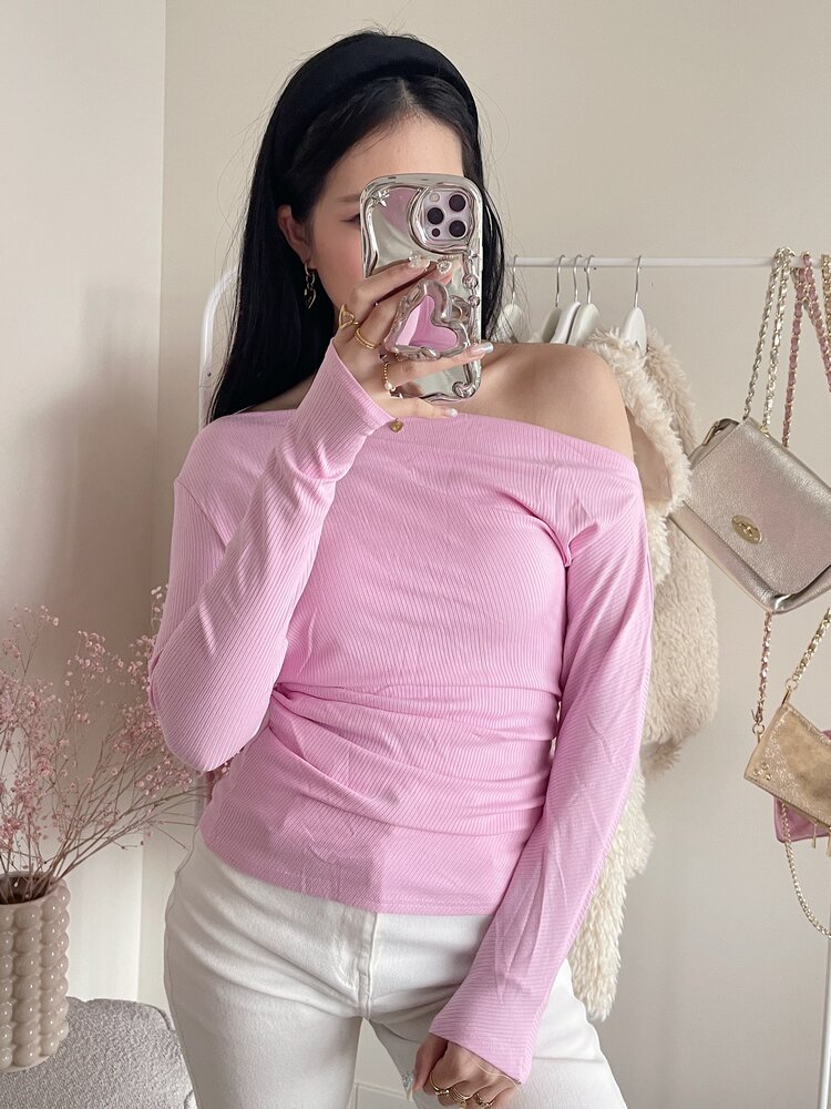Reverie Off Shoulder Top / Pink