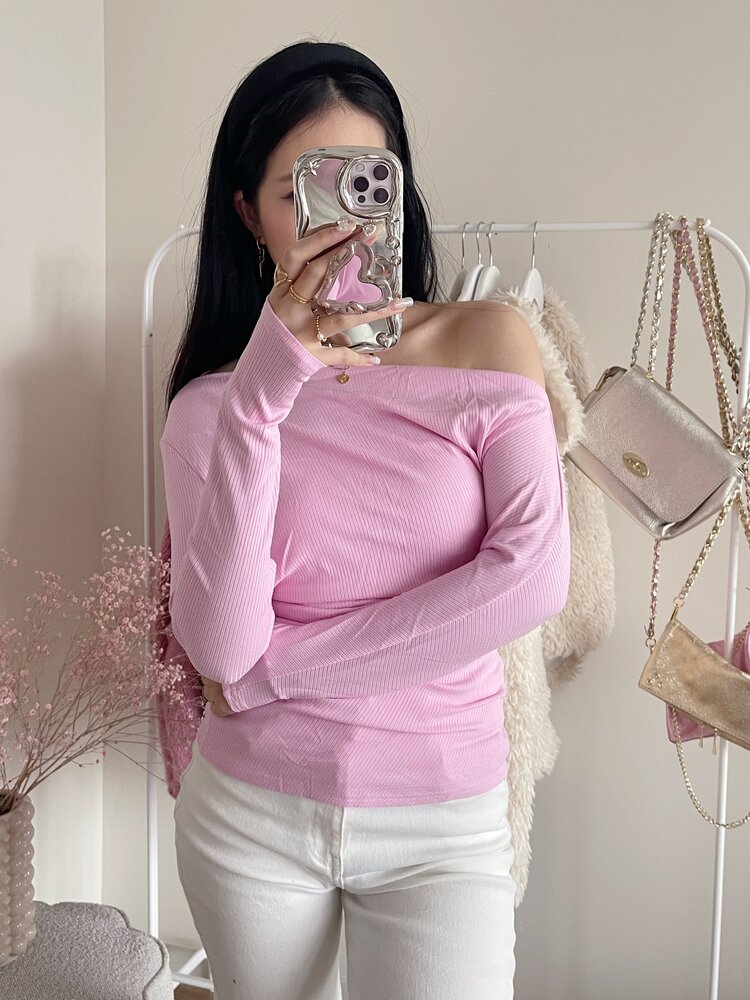 Reverie Off Shoulder Top / Pink