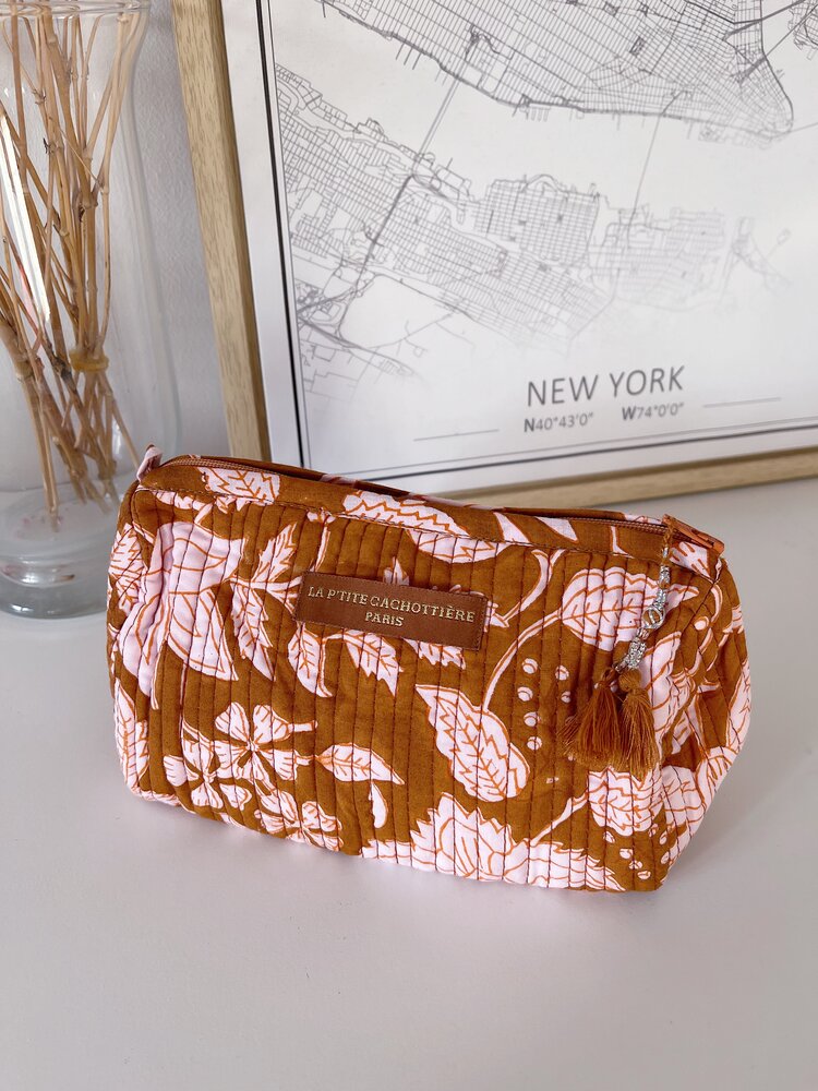 Jalaina Flower Toiletry Bag / Brown