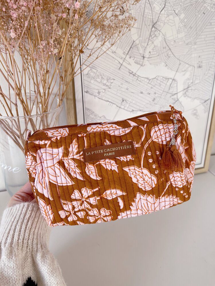 Jalaina Flower Toiletry Bag / Brown