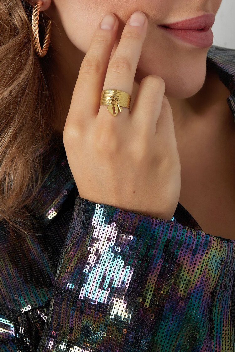 Gold Lock & Key Ring