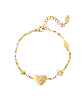 Gold Pave Heart Charms Bracelet