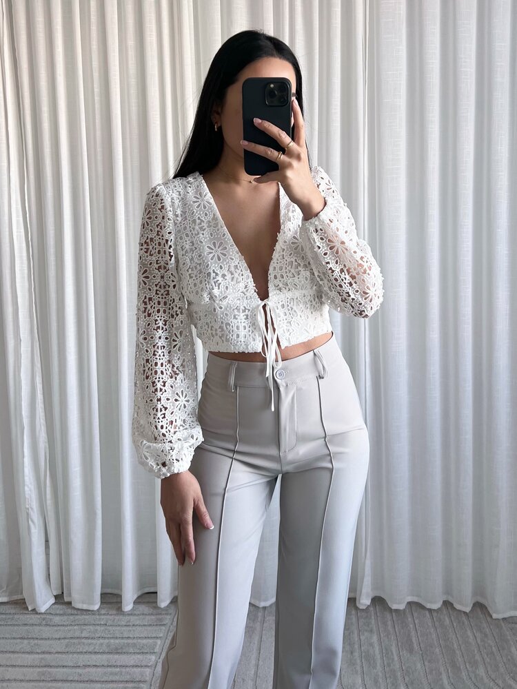 Cielle Flower Embroidered Top