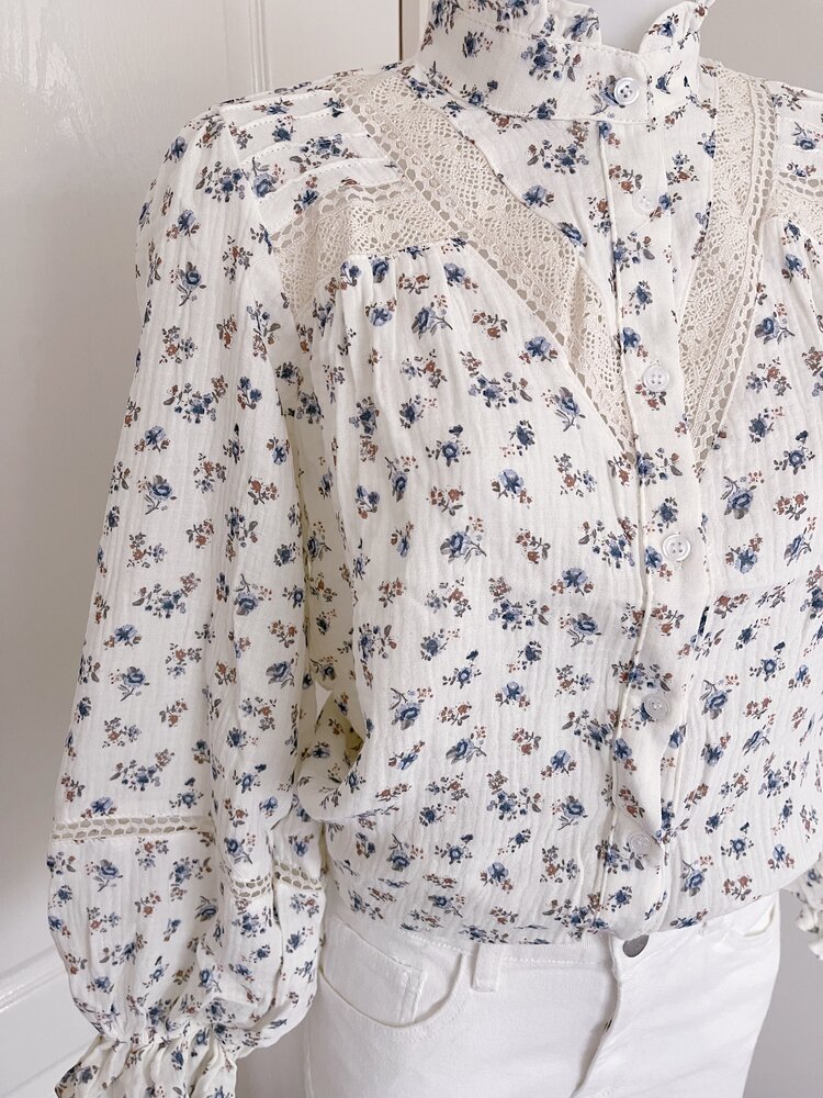 Darling Flower Embroidered Blouse