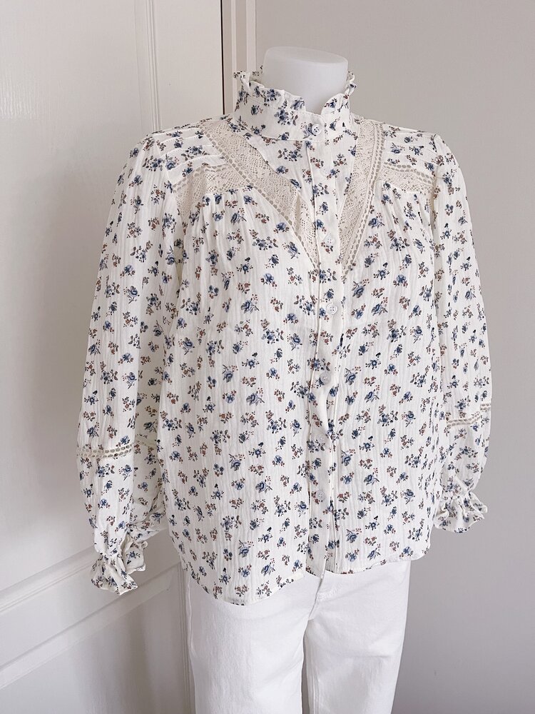 Darling Flower Embroidered Blouse