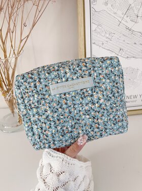 Marly Flower Toiletry Bag / Sky Blue (Medium)