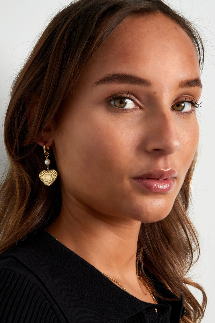 Silver Heartbreaker Pearl Earrings