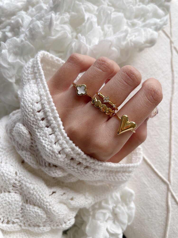 Gold Pure Heart Ring