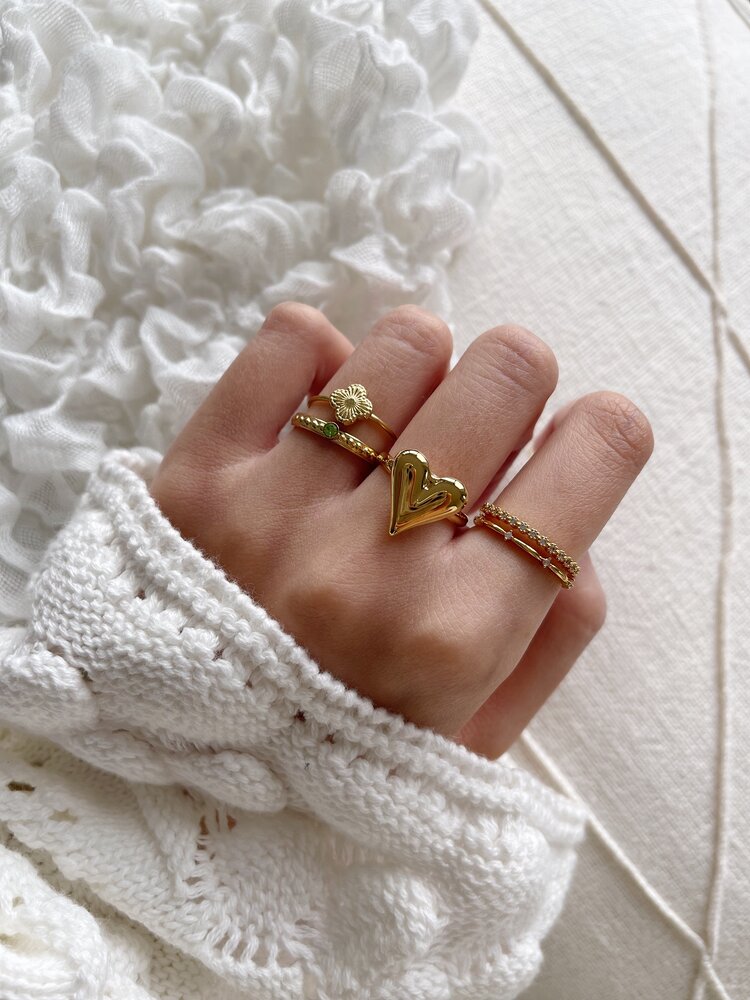 Gold Cute Heart Ring
