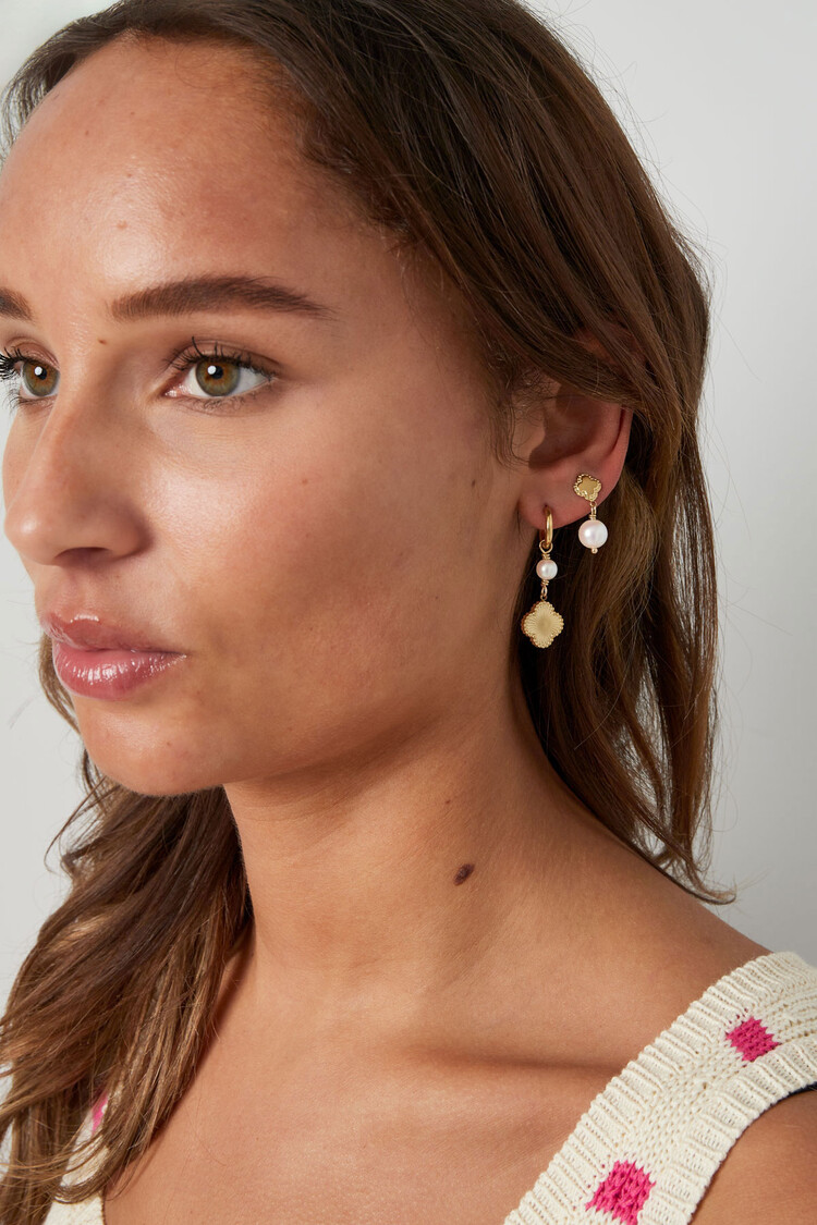 Silver Dreamy Clover Pearl Earrings