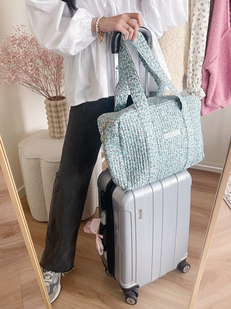 Acacia Flower Travel Bag / Sky Blue