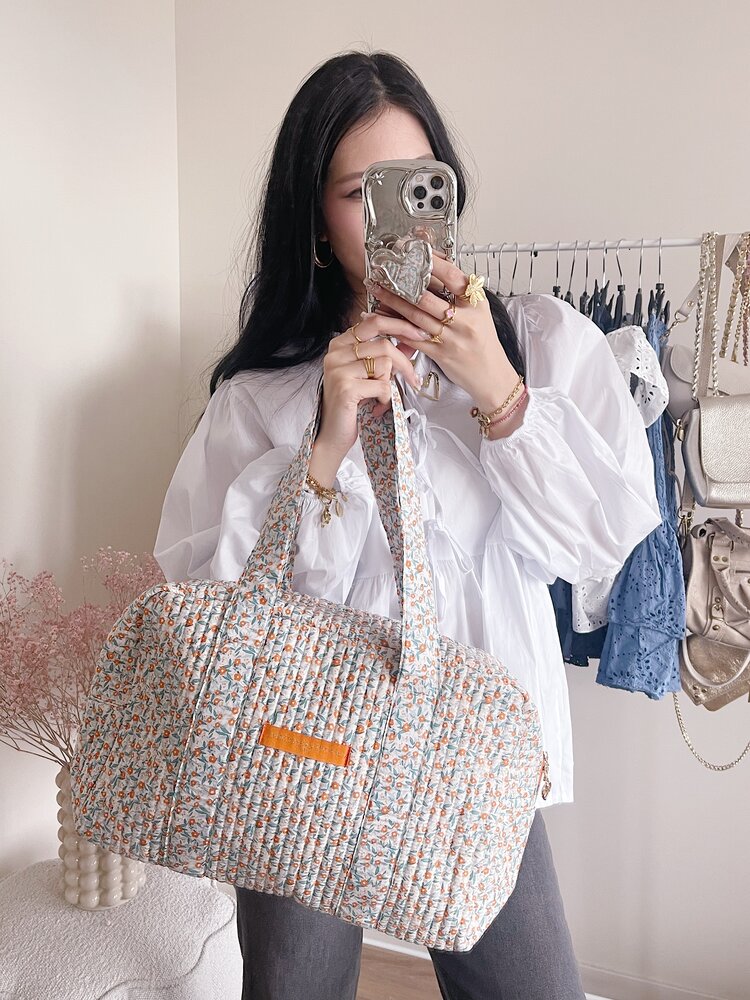Acacia Flower Travel Bag / Orange