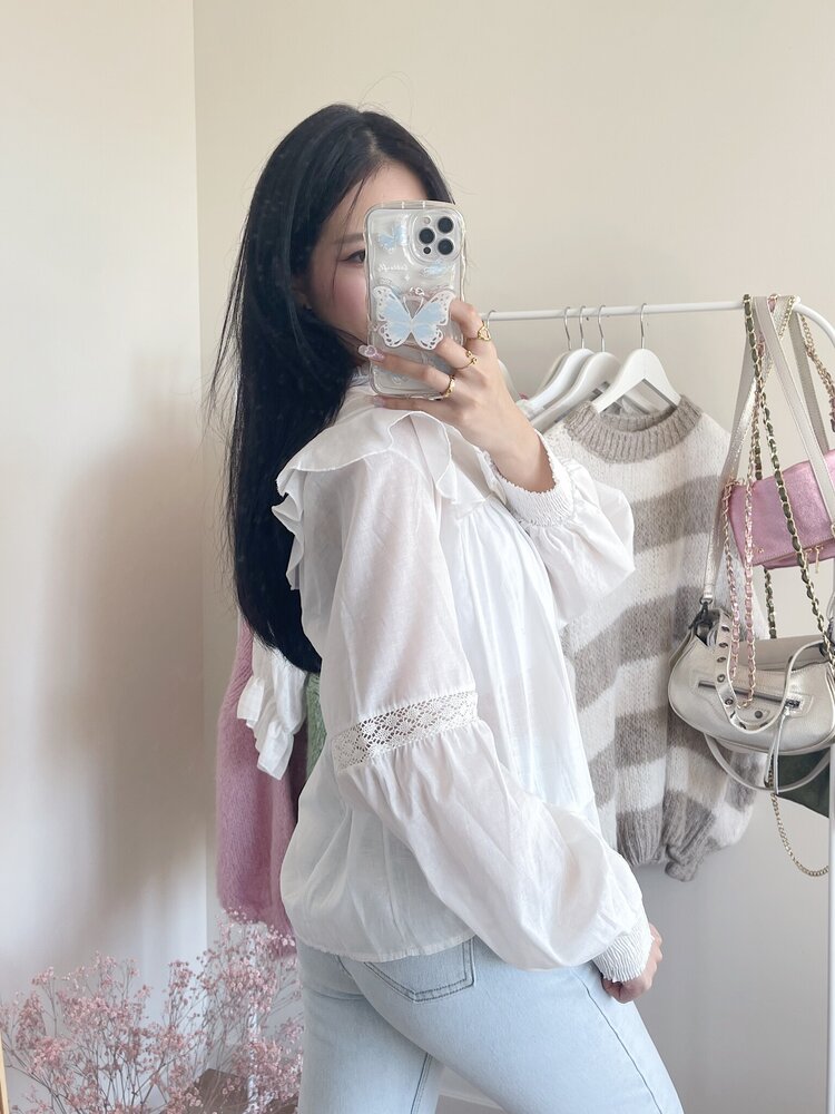 Lenae Ruffle Blouse / Lilac