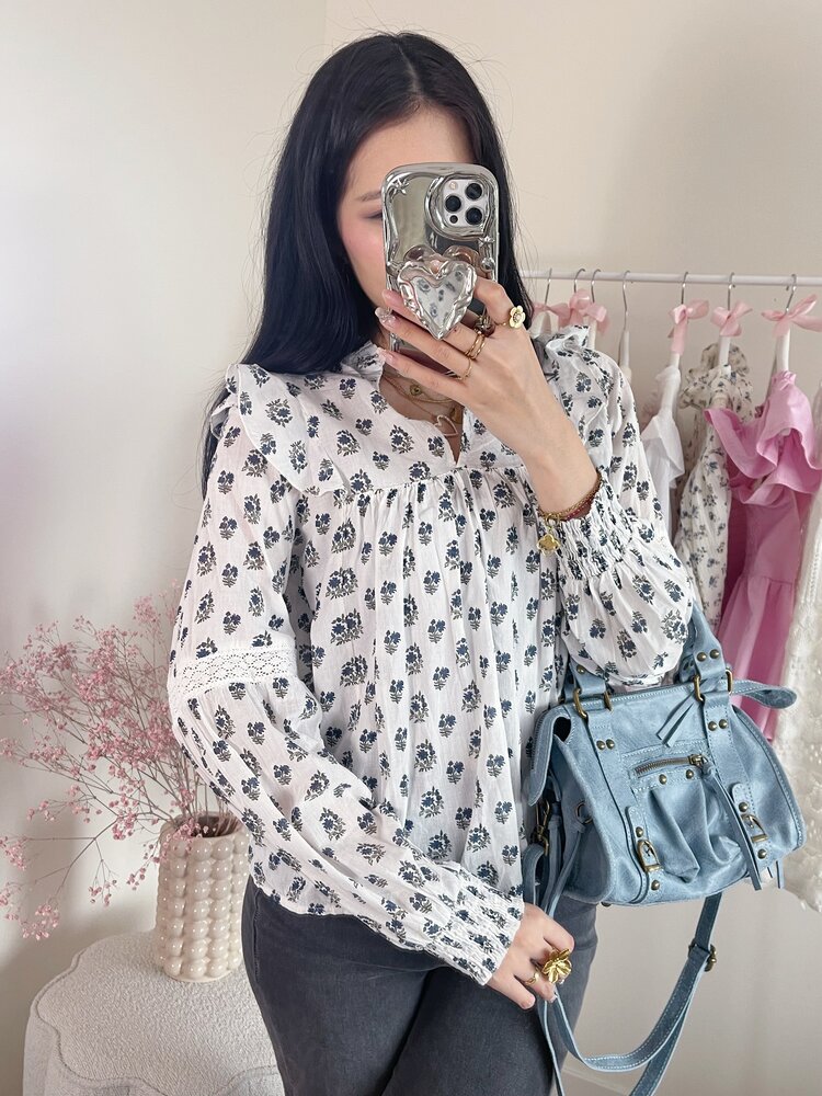 Lenae Ruffle Blouse / Floral Navy