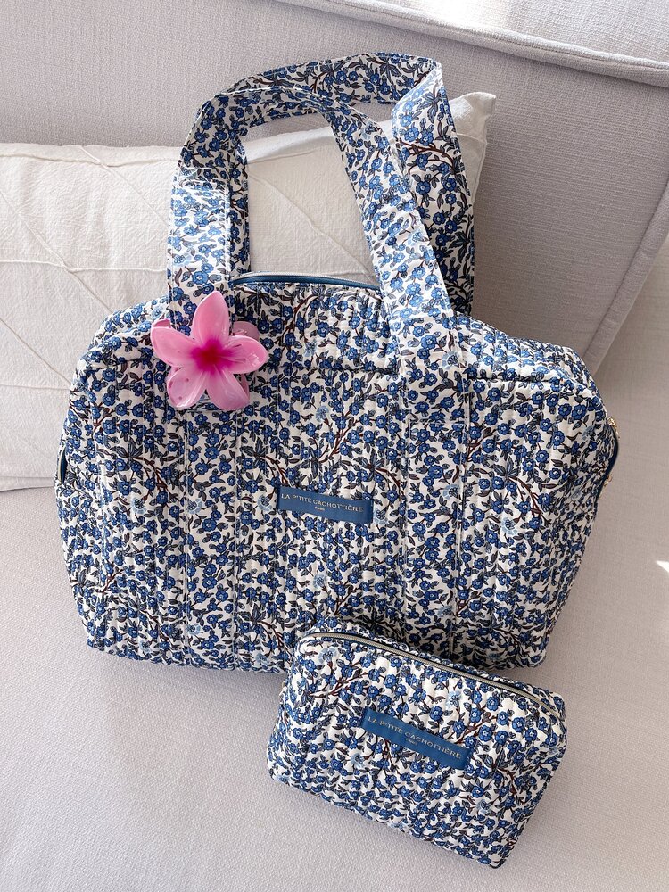 Acacia Flower Travel Bag / Cream & Navy