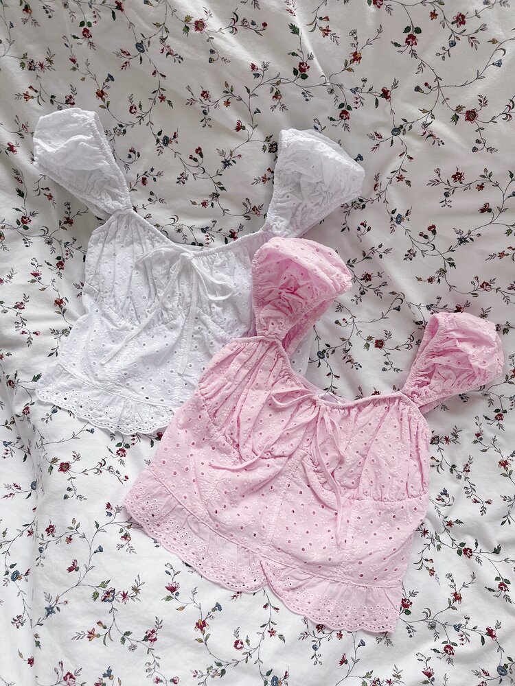 Suki Embroidered Top / Black