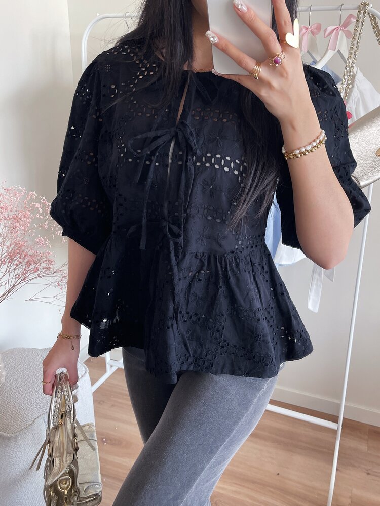 Ronja Embroidered Bow Top / Black
