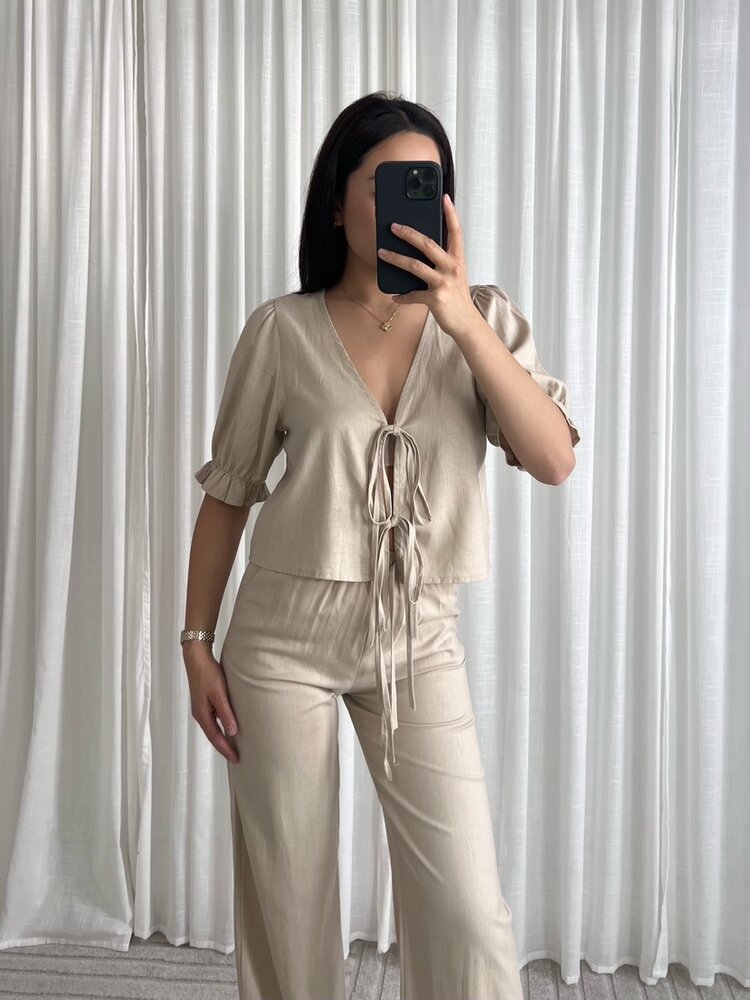 Joa Linen Bow Top / Beige