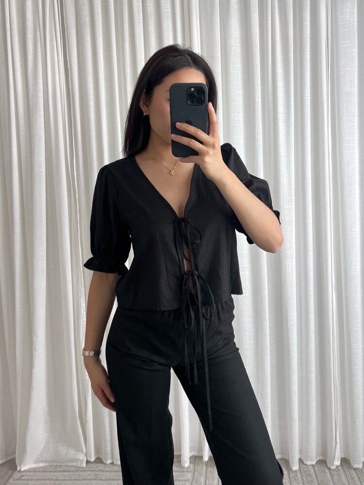 Joa Linen Bow Top / Black