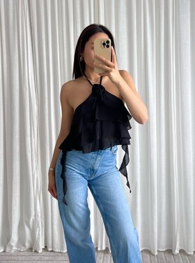 Cici Flower Ruffle Halter Top / Black