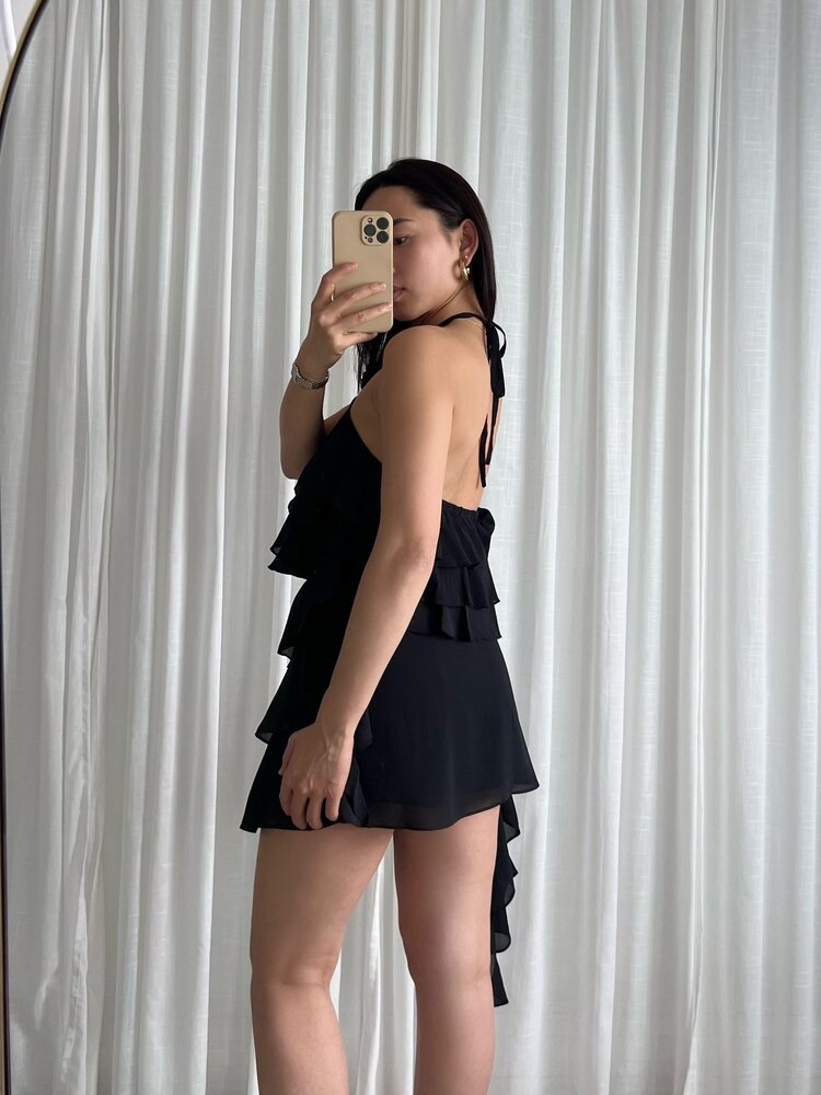 Cici Flower Ruffle Halter Top / Black