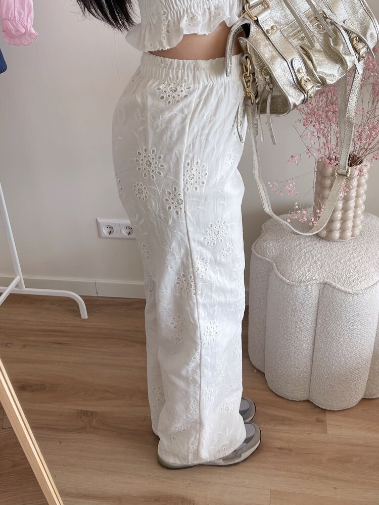 Yasmin Embroidered Trousers / White