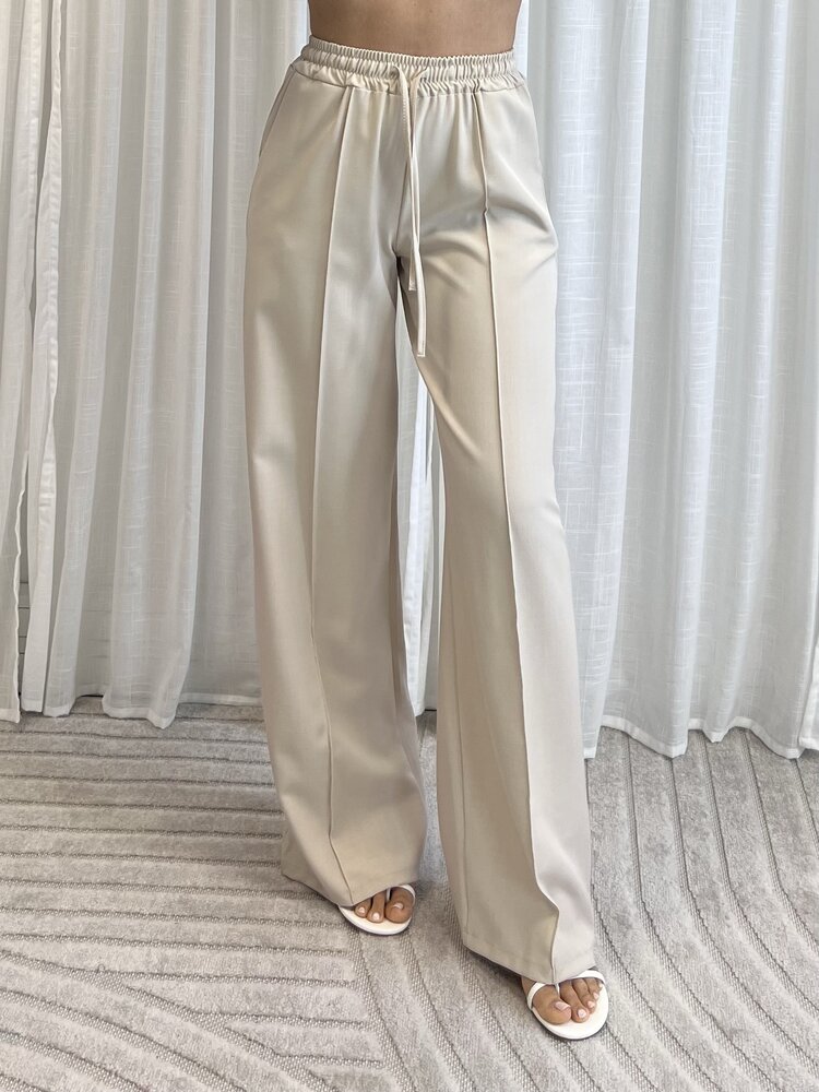 Lana Flowy Loose Fit Trousers / Beige