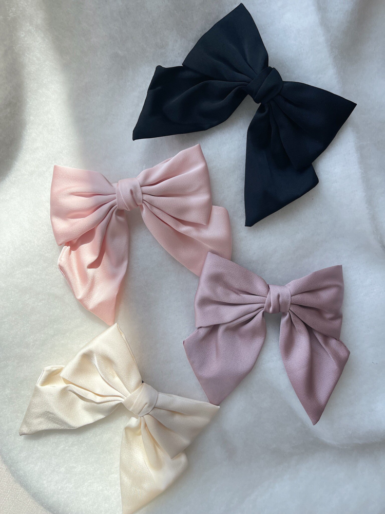 Amelia Hair Bow Clip / Black