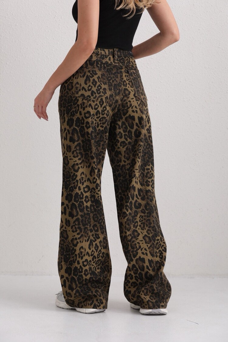 Himari Leopard Wide Leg Jeans