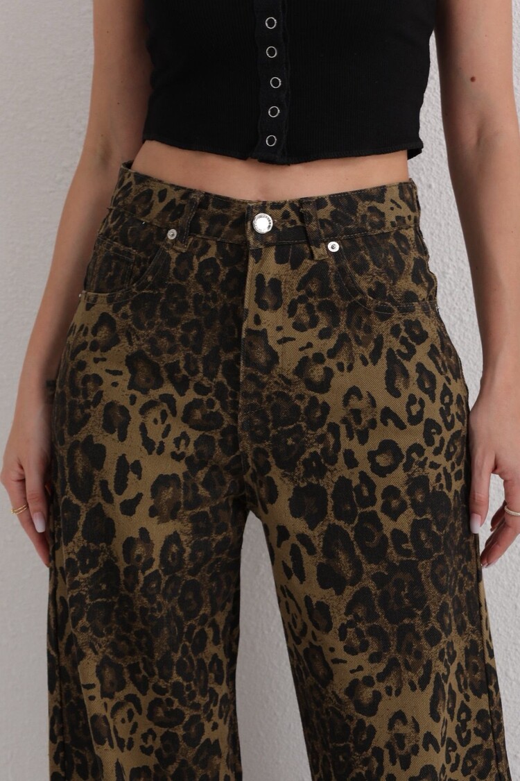 Himari Leopard Wide Leg Jeans