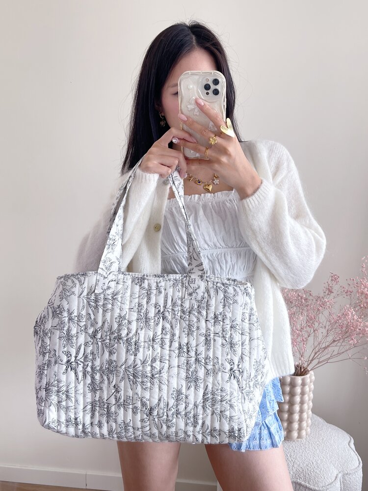 Marbella Flower Travel Bag / White