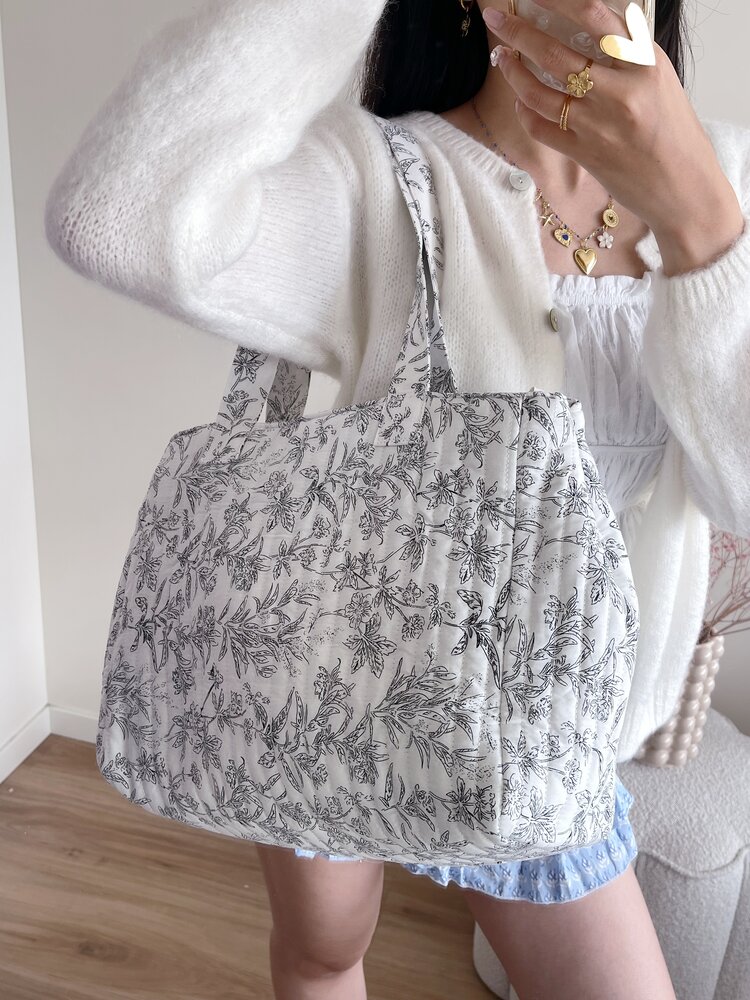 Marbella Flower Travel Bag / White