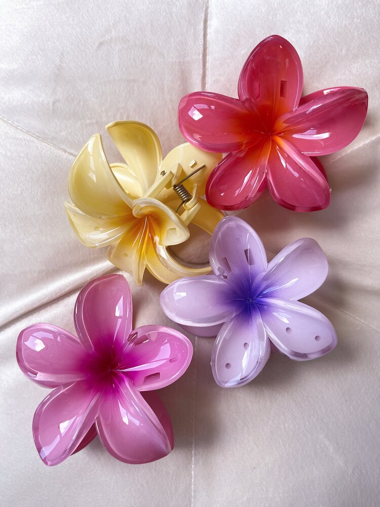 Kona Hawaii Flower Hair Claw / Coral Pink