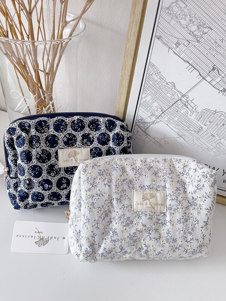Claire Embroidered Pouch / Floral White