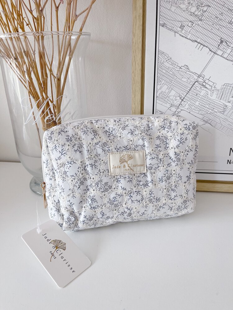 Claire Embroidered Pouch / Floral White