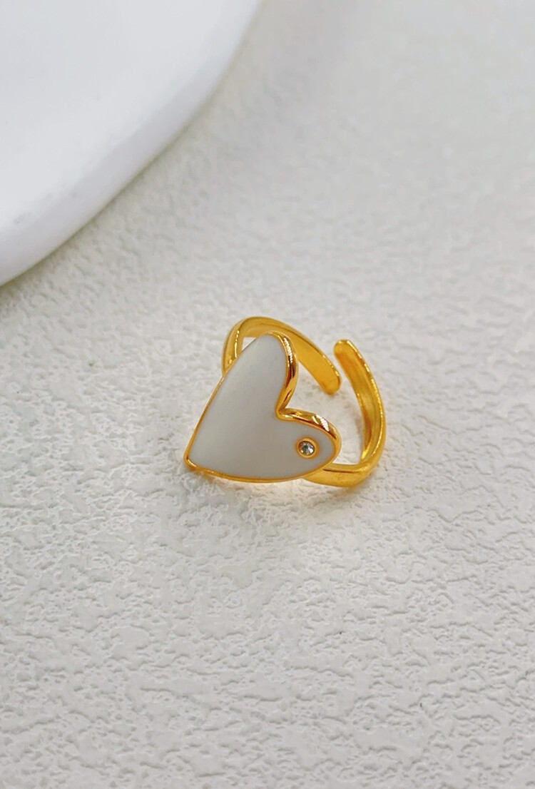 Gold Emaille Heart Diamond Ring  / White