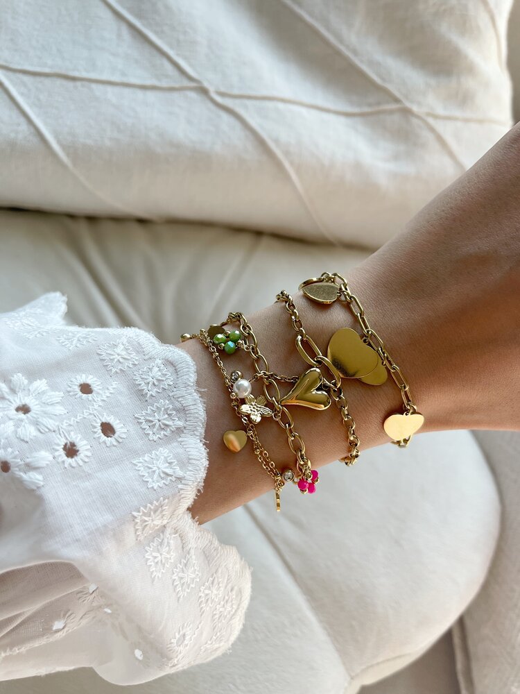 Gold Adorable Heart Pearl Bracelet