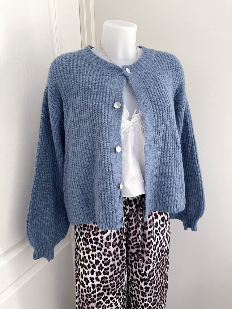 Mathilde Button Knit Cardigan / Denim Blue