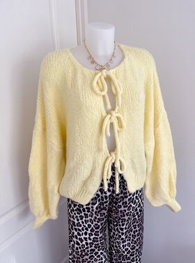 Nimi Bow Knit Sweater / Yellow