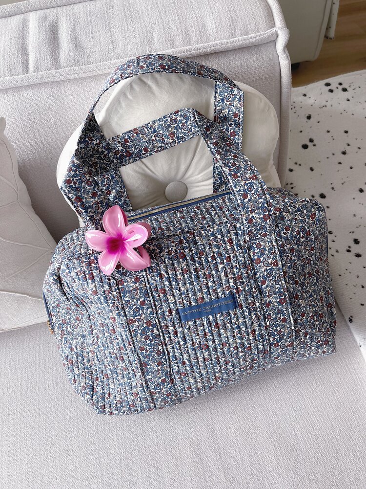 Acacia Flower Travel Bag / Denim Blue