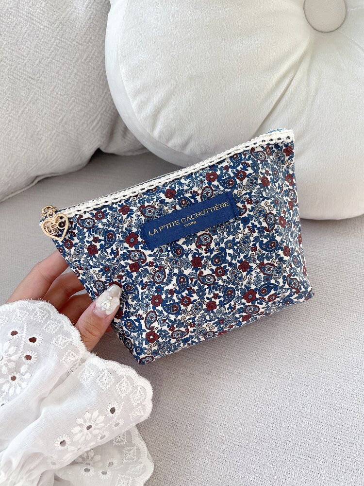 Becca Flower Pouch / Denim Blue