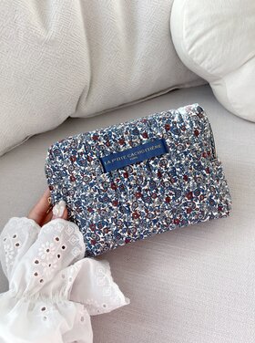 Marly Flower Toiletry Bag / Denim Blue (Medium)