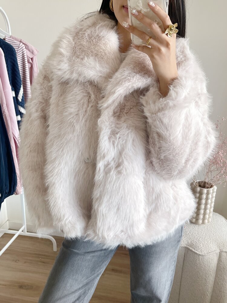 Maia Faux Fur Coat / Cream