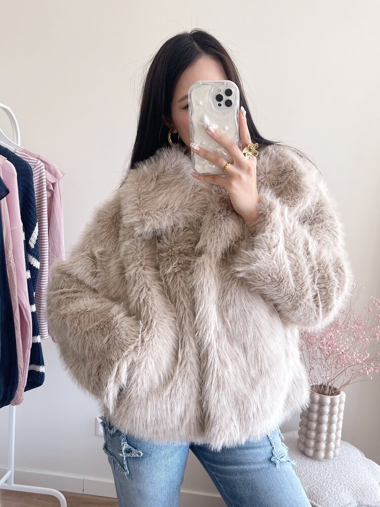 Maia Faux Fur Coat / Taupe