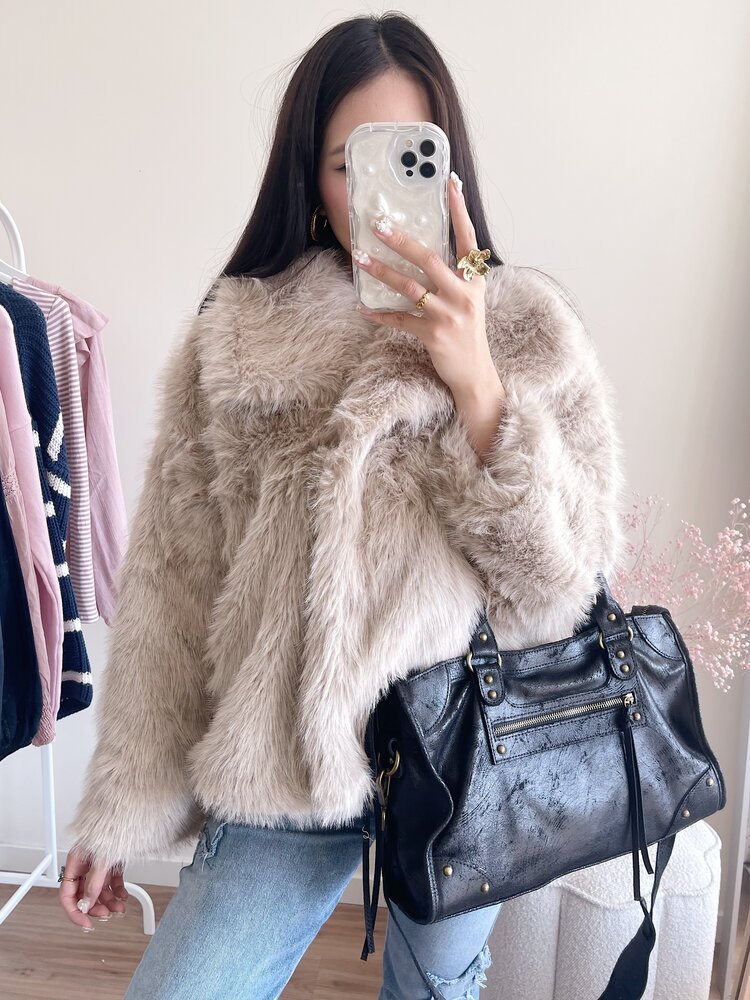 Maia Faux Fur Coat / Taupe