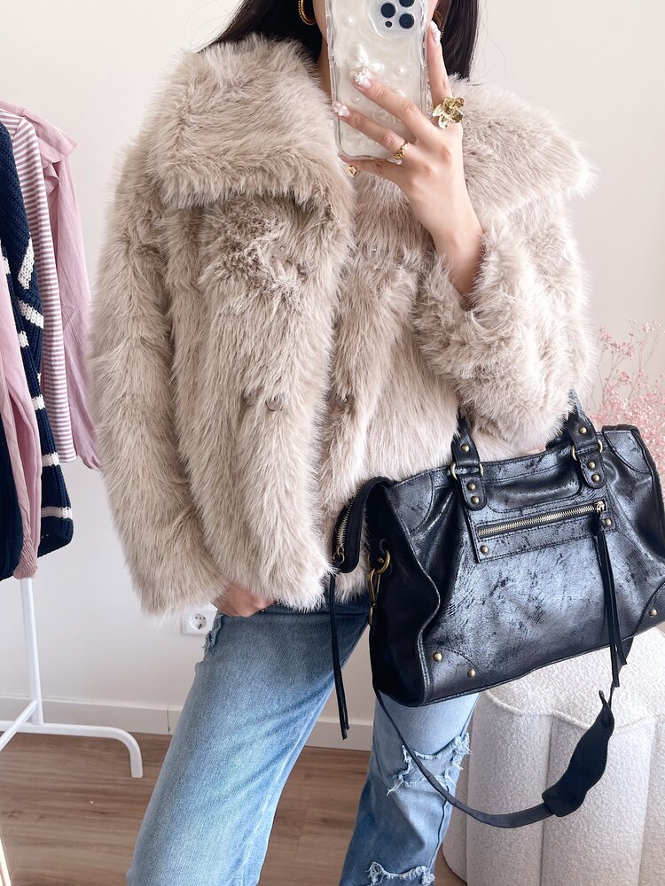 Maia Faux Fur Coat / Taupe