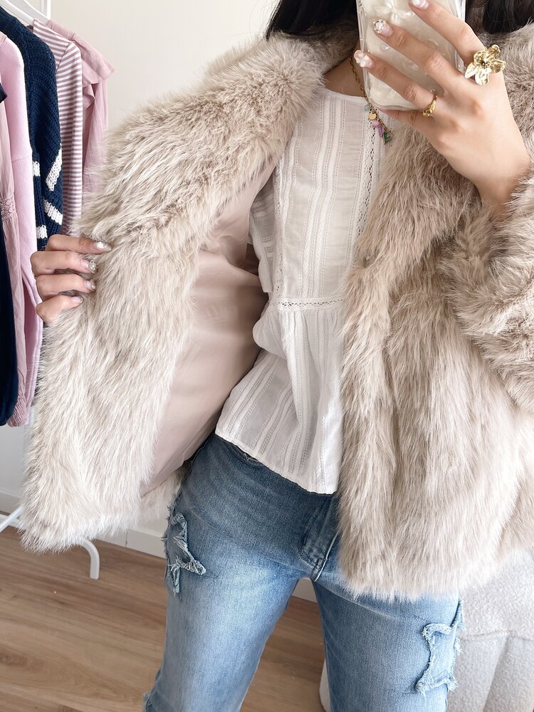 Maia Faux Fur Coat / Taupe