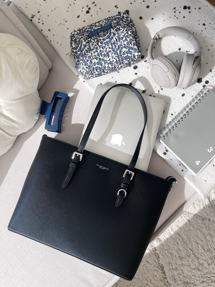 Flora Basic Shoulder Bag / Camel & Silver