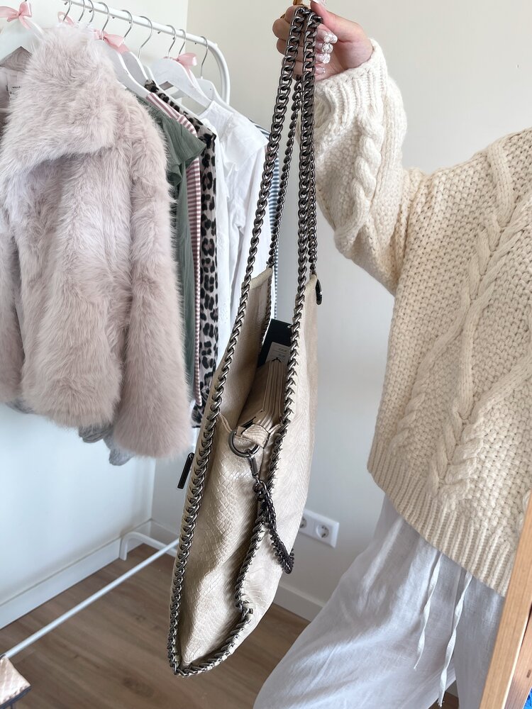 Mathea Croco Chain Shoulder Bag / Beige