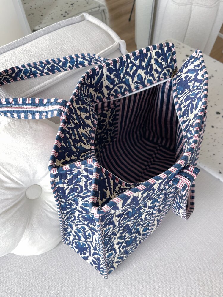 Macie Flower Shopper Bag / Navy Blue